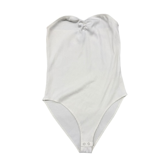 Forever 21 Tops - White Ribbed Strapless Bodysuit